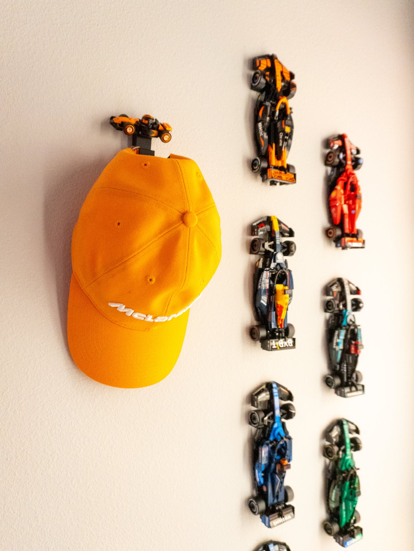 F1 Hat & Car Hook (For Blind Box LEGO F1 Cars)