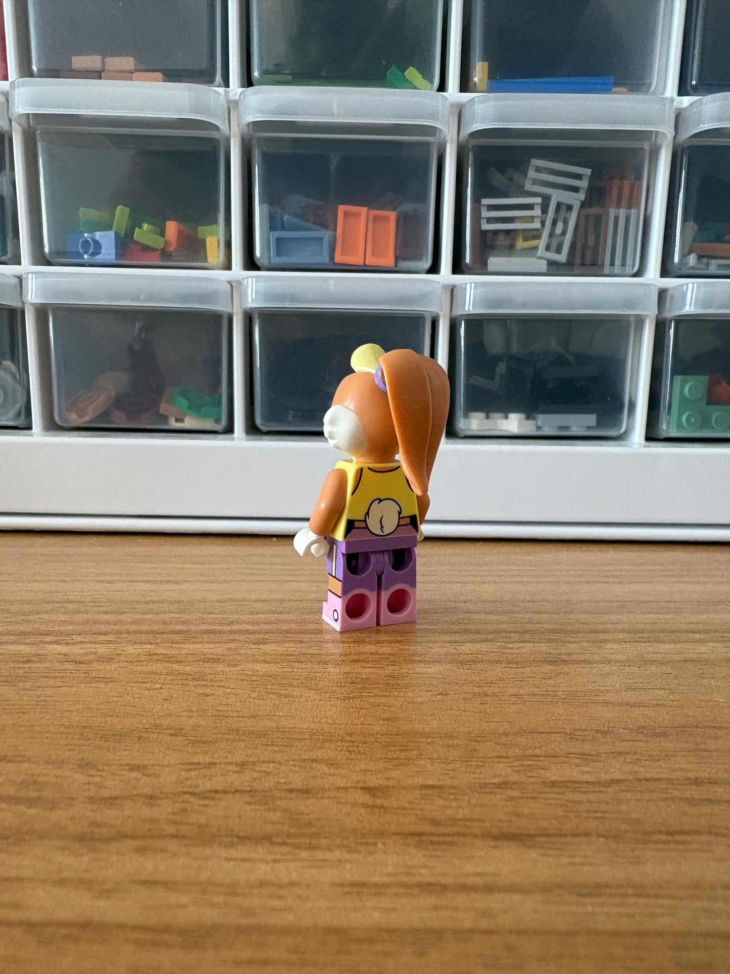 LEGO Looney Tunes Lola Bunny