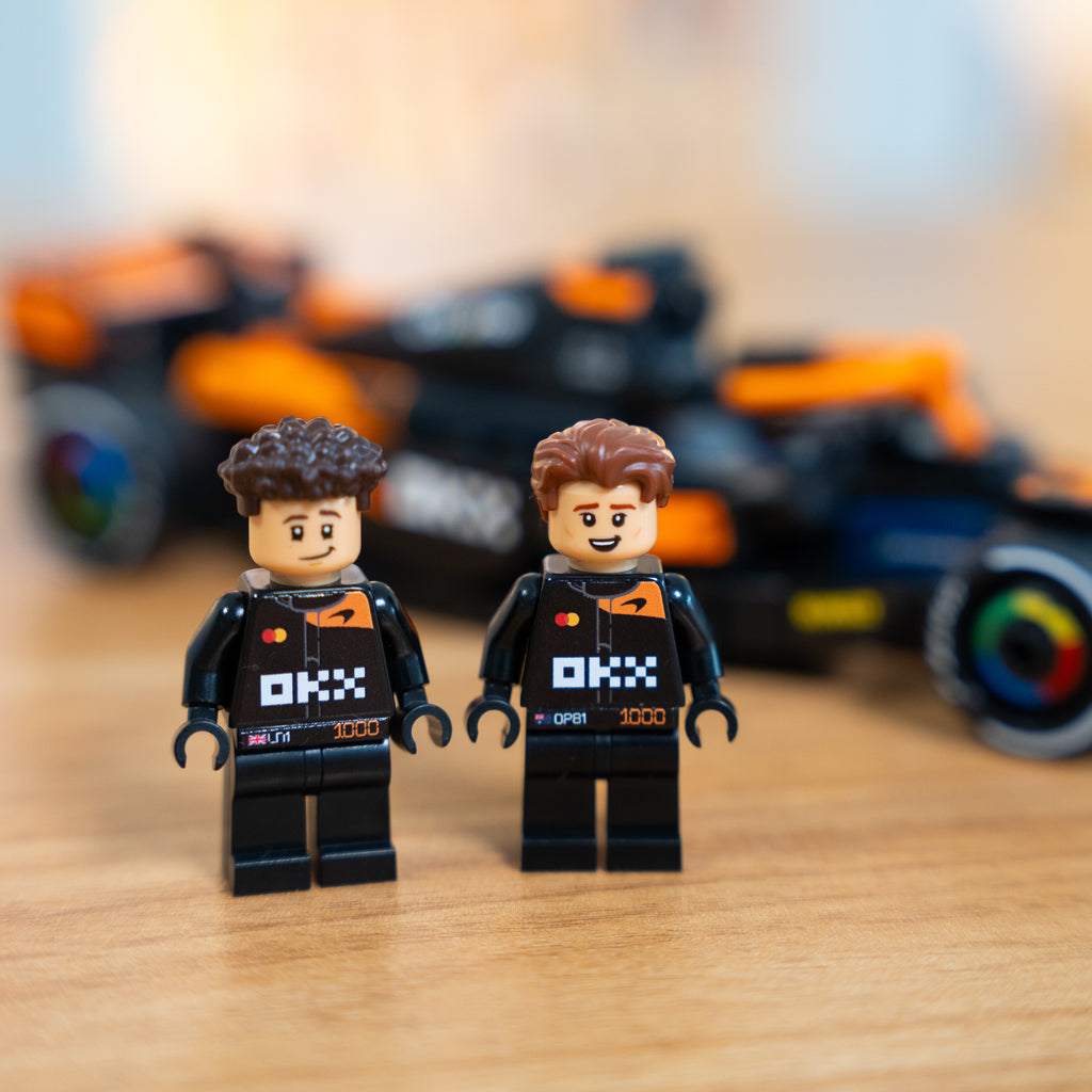 LEGO® Formula 1 Mclaren 1000th GP Minifig Upgrade Kit